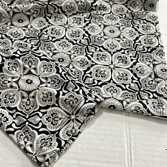 Karen Scott Tri Colored Women’s Top. - Picture 4 of 4